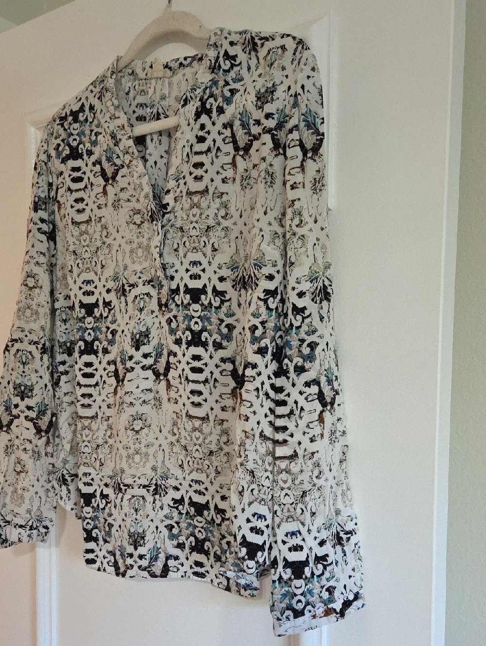 Tribal Jeans Teal, Black And Neutral Patter Blouse Women's XL - Picture 3 of 4
